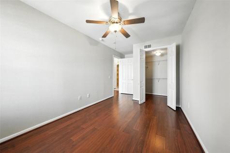7575 Kirby Drive 2204 Houston TX 77030