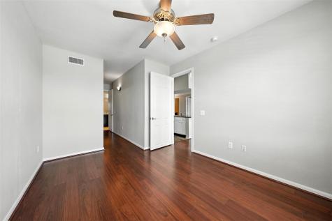 7575 Kirby Drive 2204 Houston TX 77030