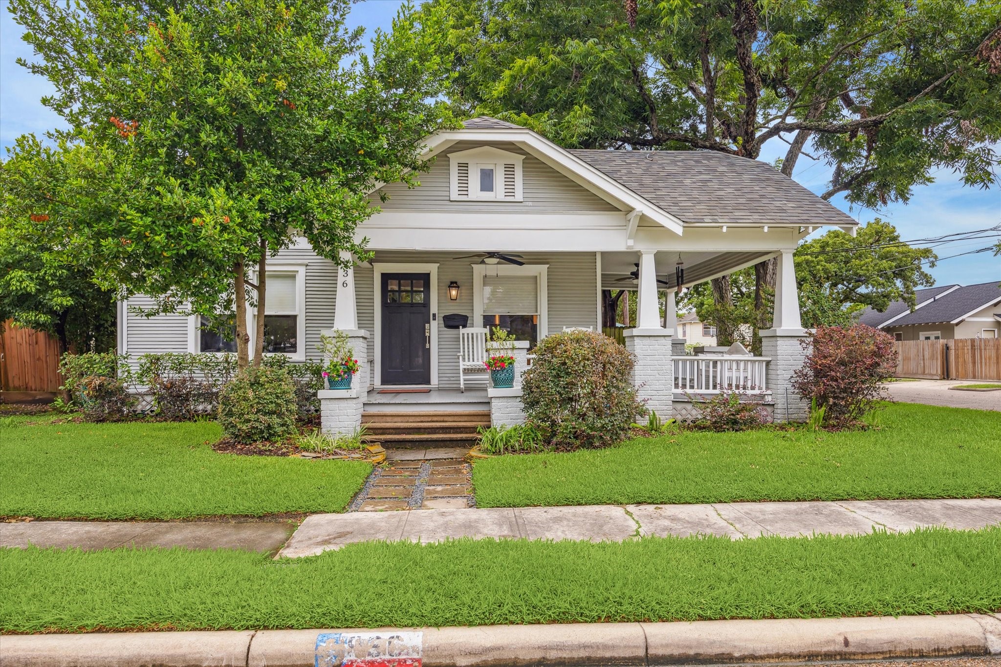 936 W Cottage Street Houston TX 77009