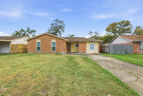 827 Parkhill Street Channelview TX 77530