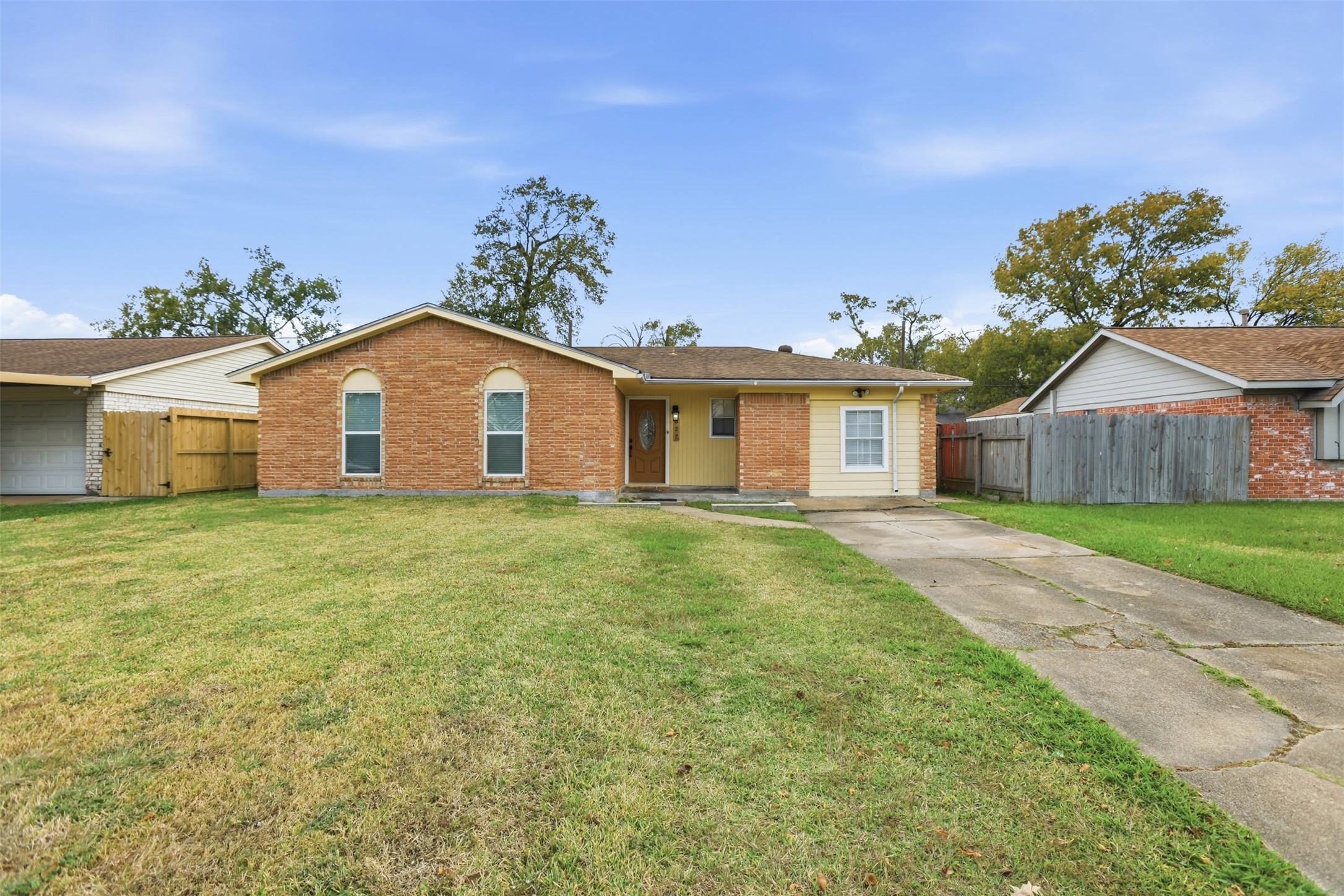 827 Parkhill Street Channelview TX 77530