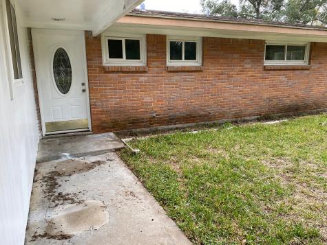 104 Crestview Drive Hitchcock TX 77563