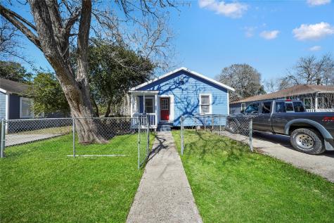 7610 Mclarty Street Hitchcock TX 77563