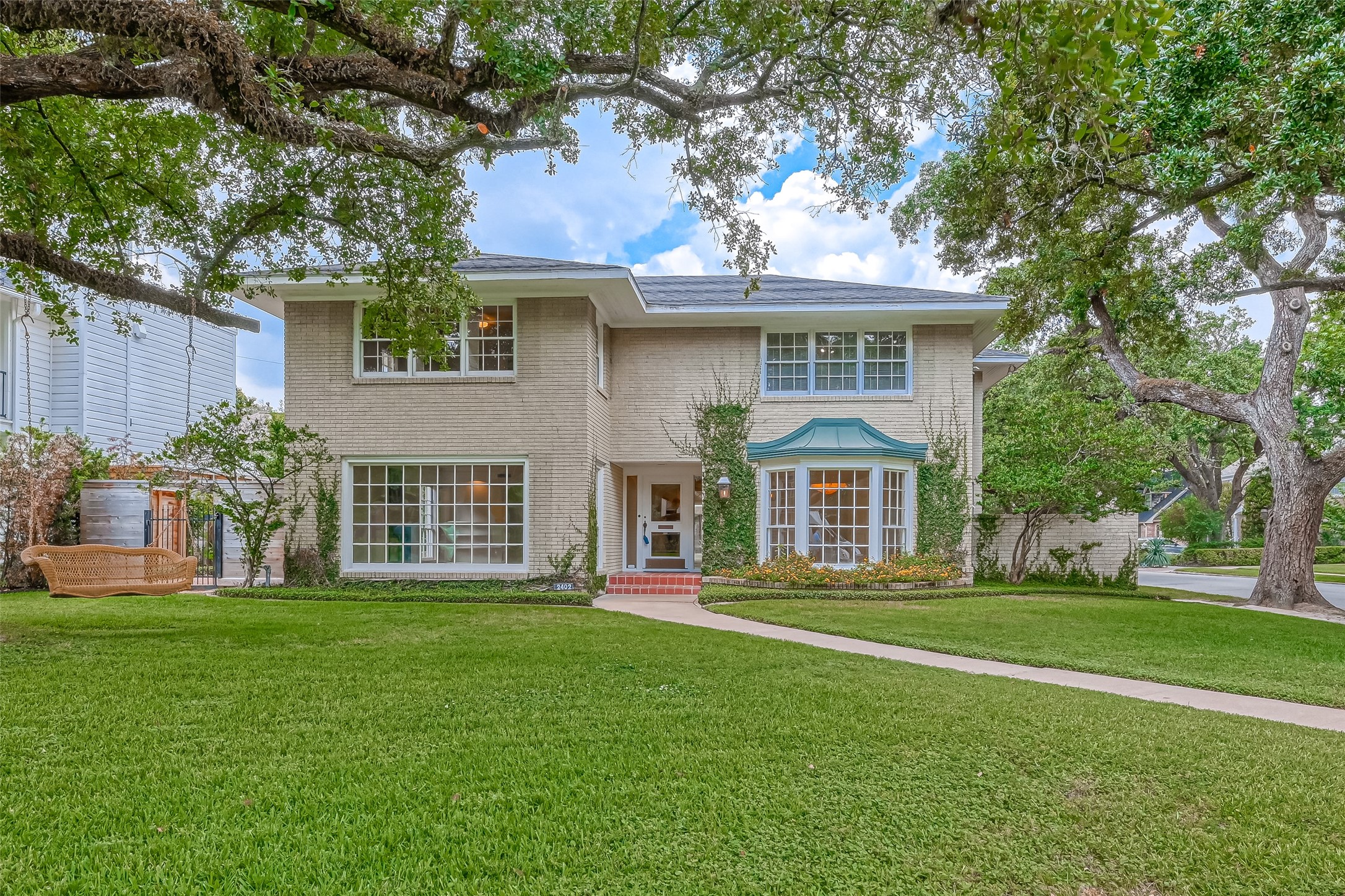 2402 Reba Drive Houston TX 77019