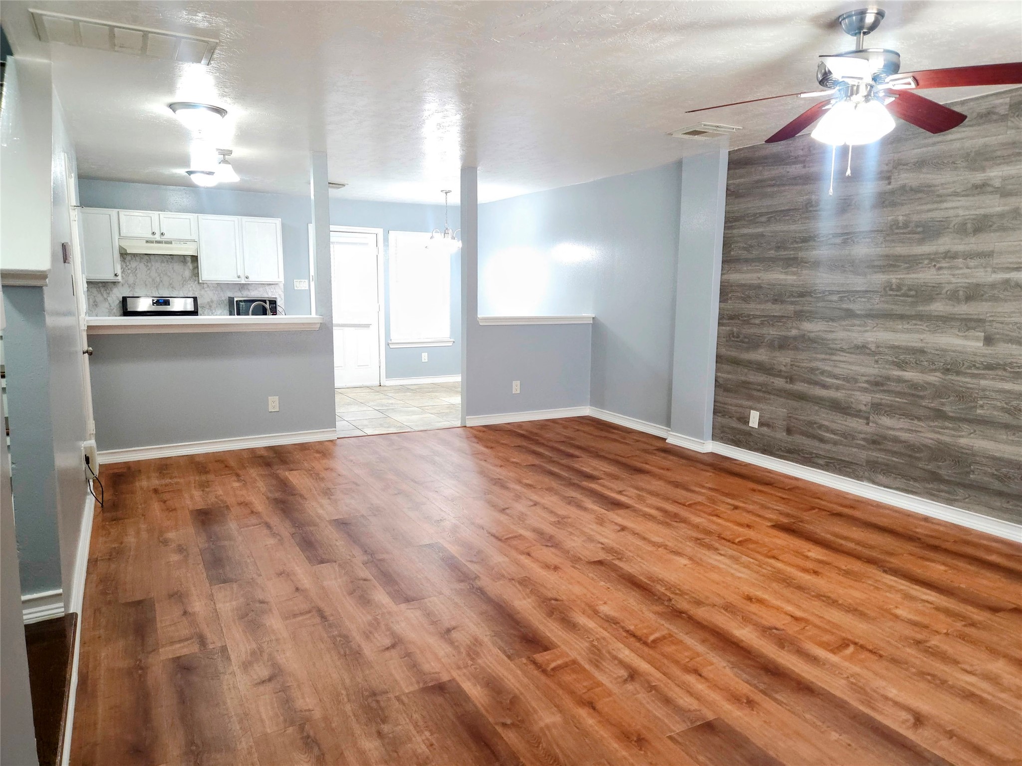 1013 Ruthven Street Houston TX 77019
