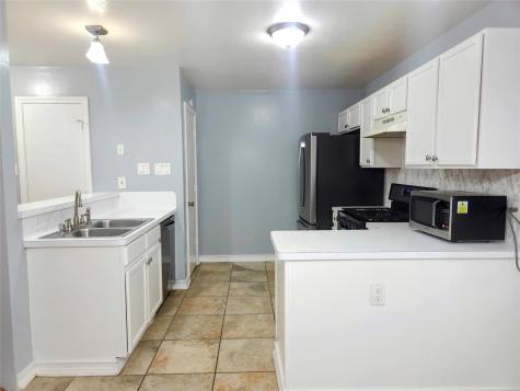 1013 Ruthven Street Houston TX 77019
