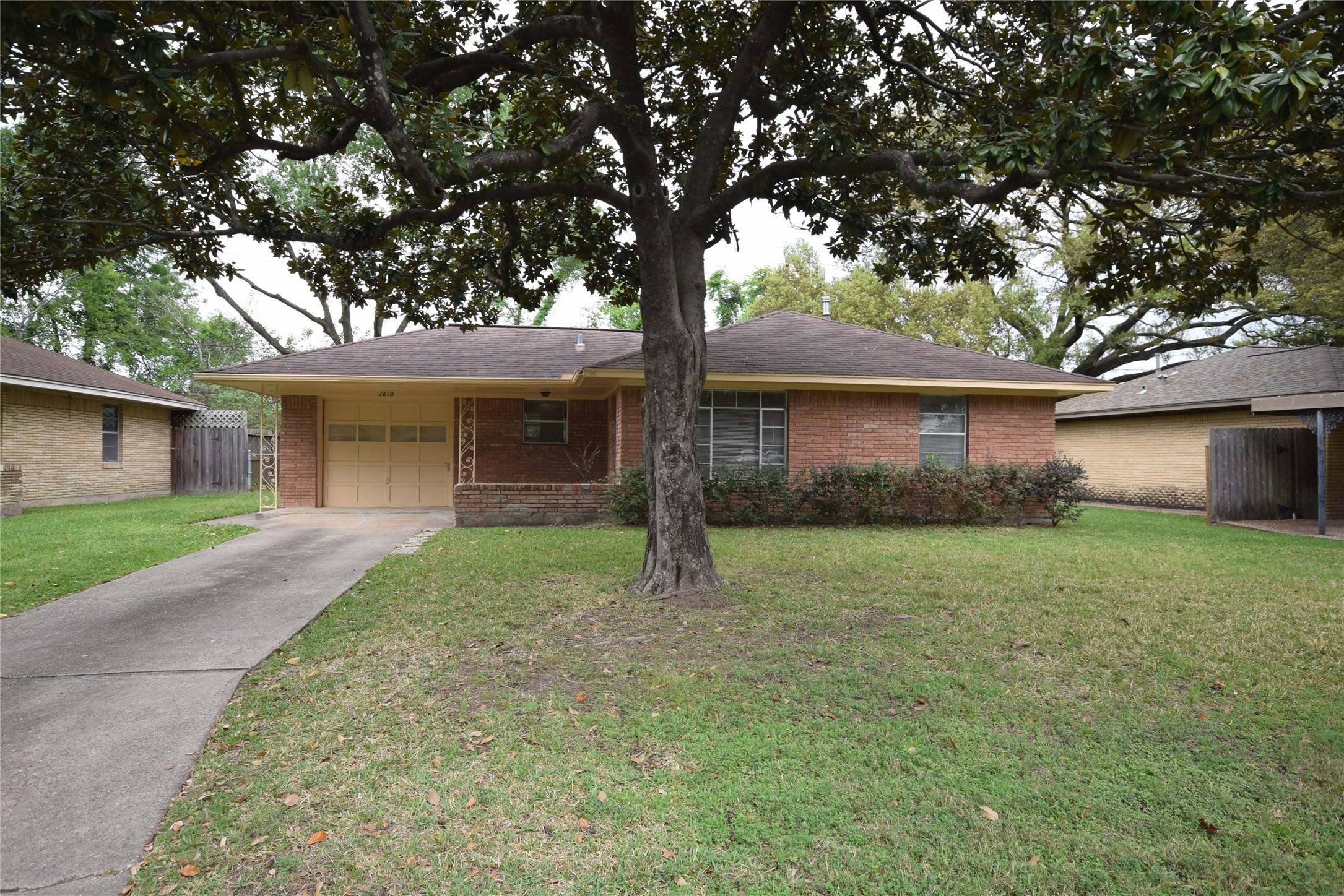 1010 W 31st Street Houston TX 77018