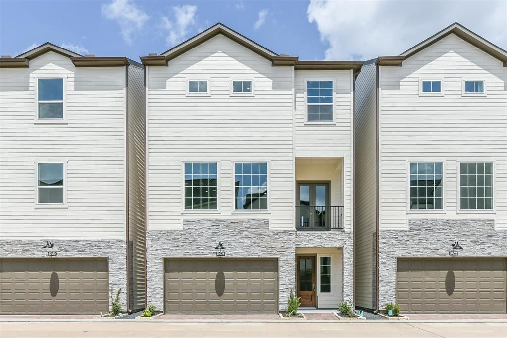 10922 Brookeshire Chase Lane Houston TX 77043