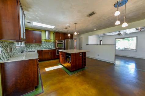 2014 Woodvine Drive Houston TX 77055