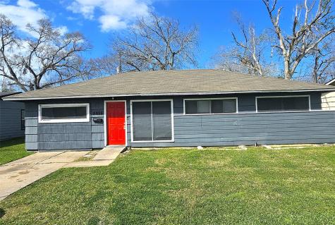5935 Beldart Street Houston TX 77033