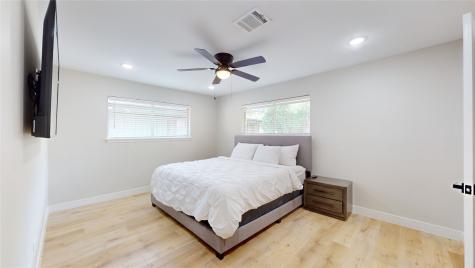 5455 Birdwood Road Houston TX 77096