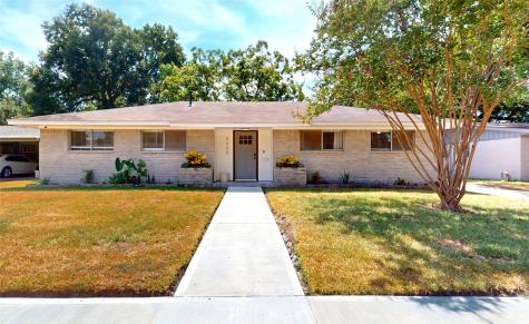 5455 Birdwood Road Houston TX 77096