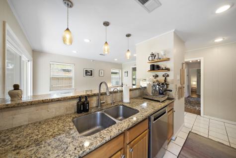 4306 Warm Springs Road Houston TX 77035