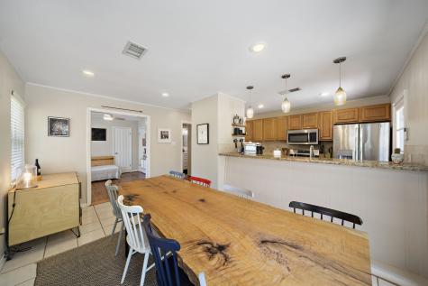 4306 Warm Springs Road Houston TX 77035