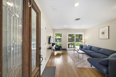 4306 Warm Springs Road Houston TX 77035