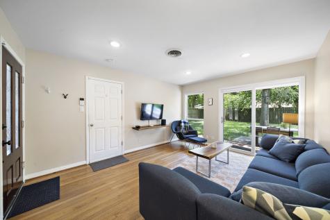 4306 Warm Springs Road Houston TX 77035