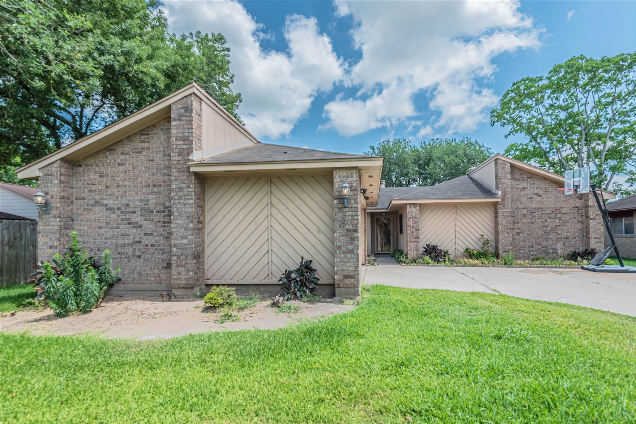 16711 Carrack Turn Drive Friendswood TX 77546