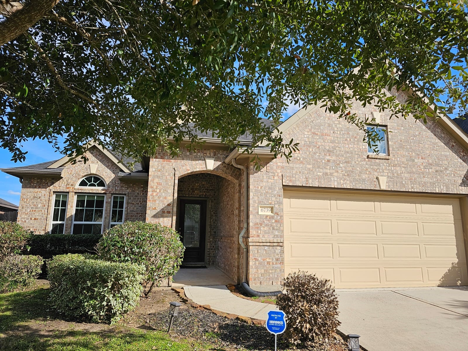 6739 Miller Shadow Lane Sugar Land TX 77479