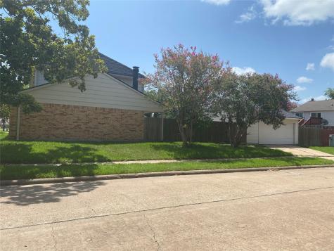 2422 Country Place Drive Richmond TX 77406