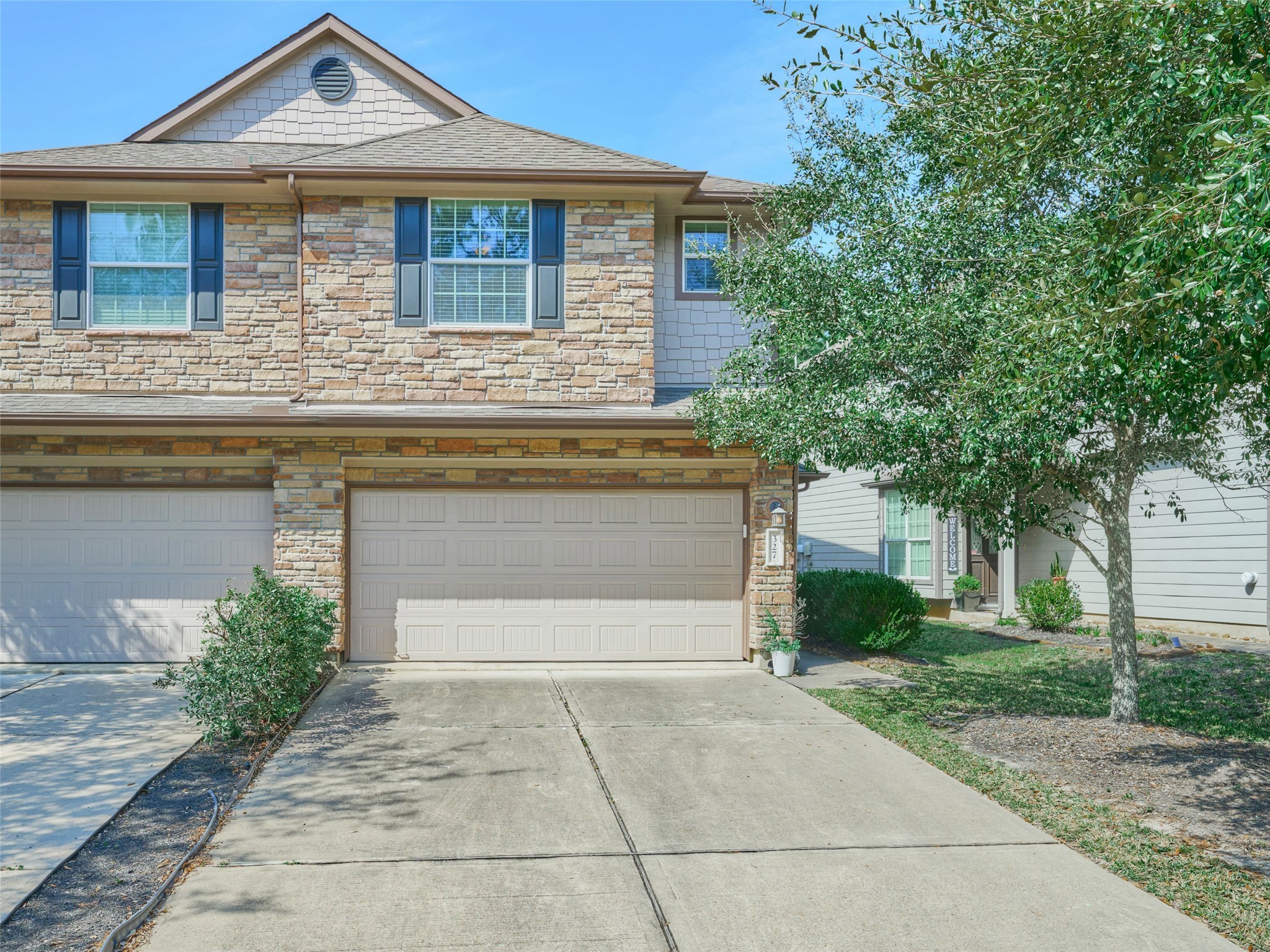 327 Bloomhill Place Magnolia TX 77354