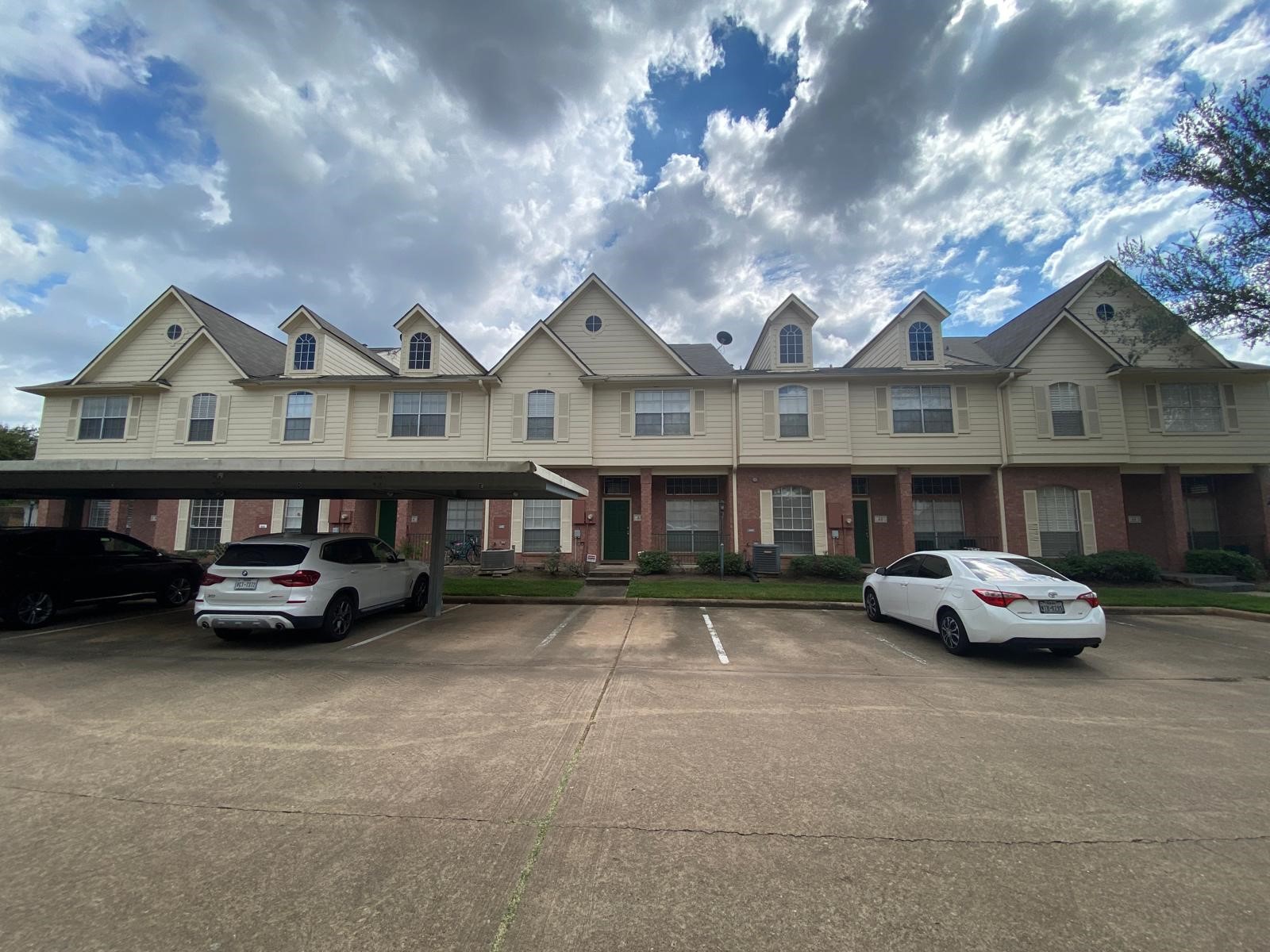 2710 Grants Lake Boulevard J3 Sugar Land TX 77479