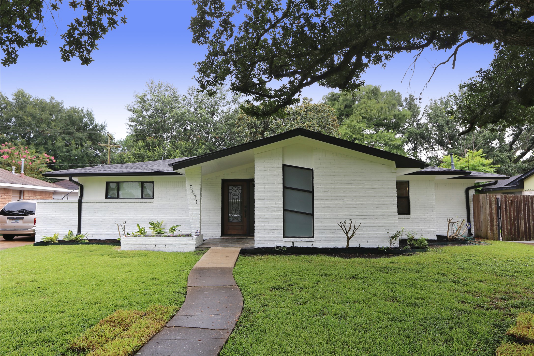 5671 Sylmar Road Houston TX 77081