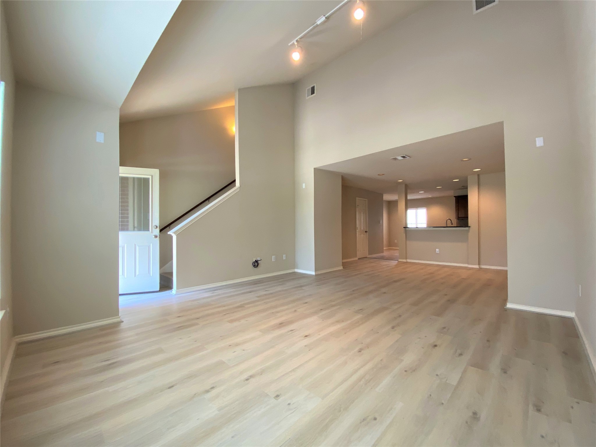 906 Memorial Heights Drive Houston TX 77007