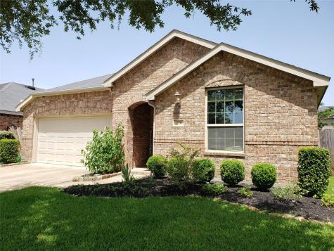 226 Golden Grain Drive Rosenberg TX 77469