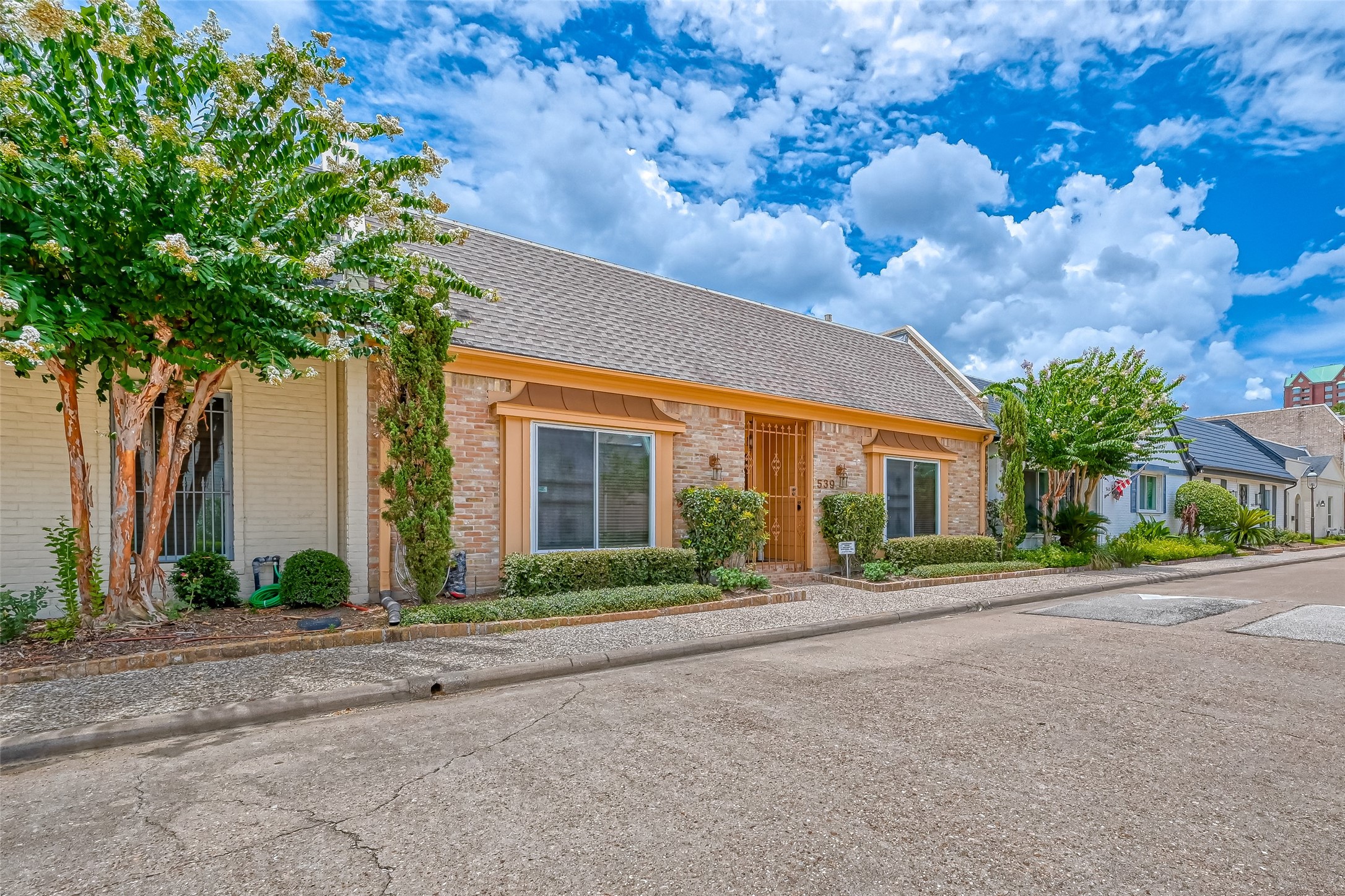 539 Bolton Place Houston TX 77024