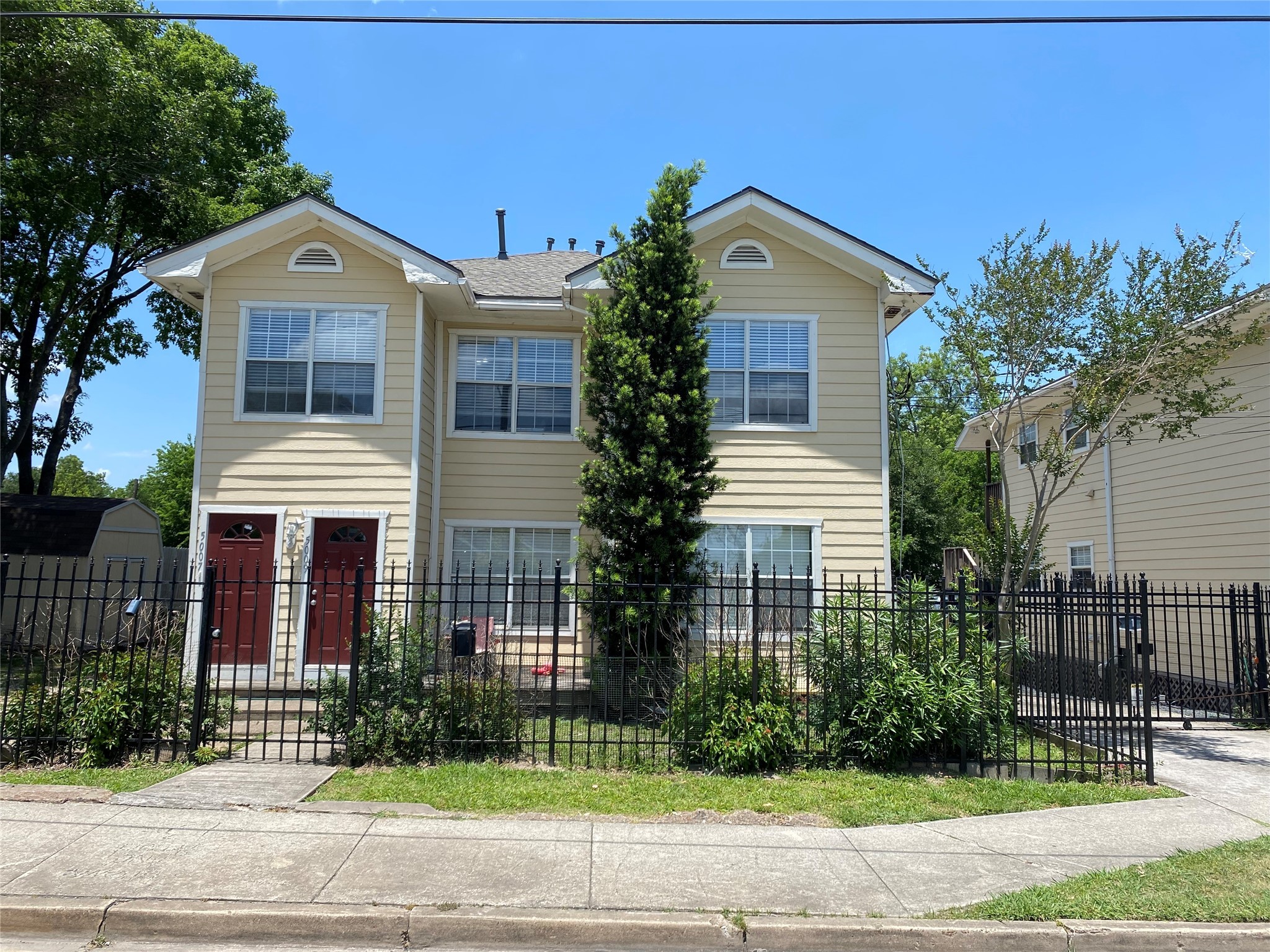 5009 Polk Street Houston TX 77023