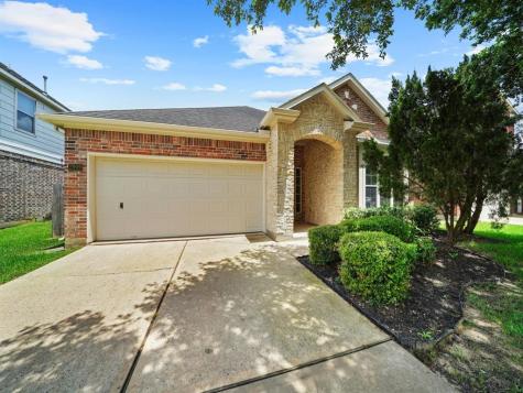 2909 Laurel Brook Lane Pearland TX 77584