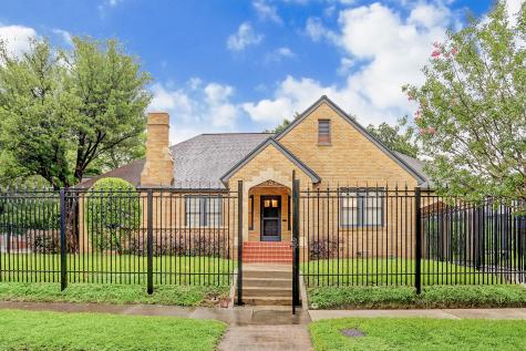 1903 W Walker Street Houston TX 77019
