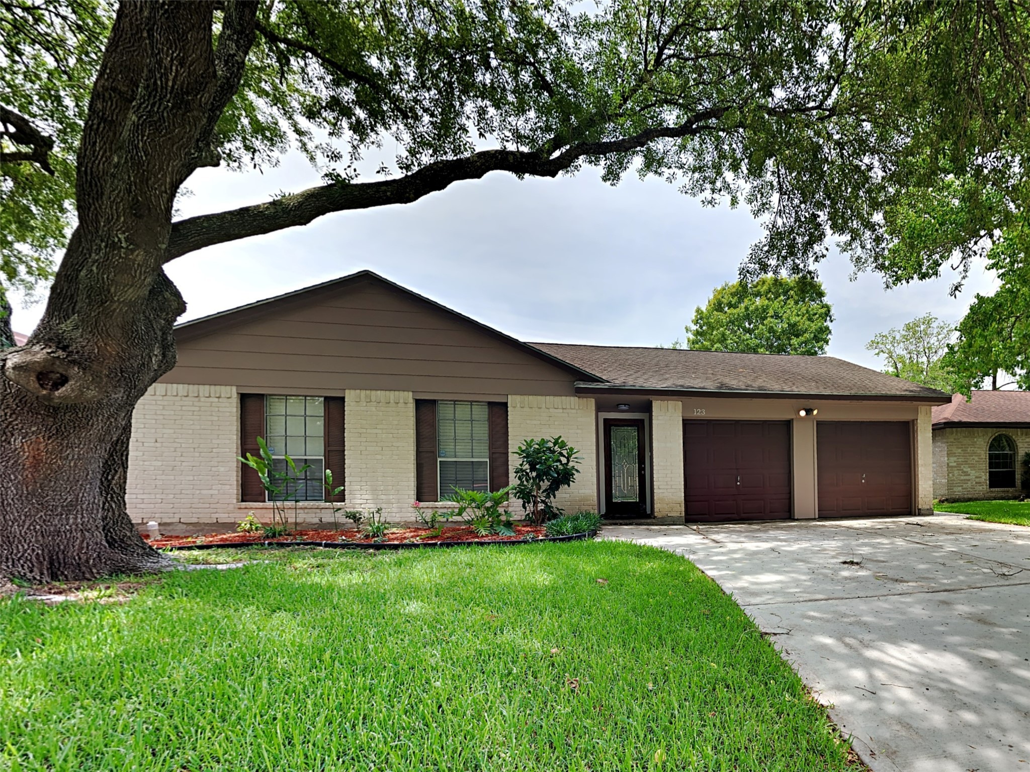 123 Greenshire Drive League City TX 77573