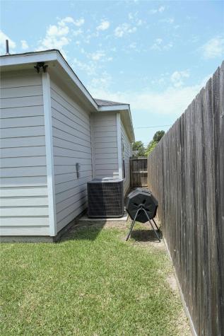 5518 Beall Street Houston TX 77091