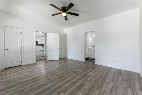 2725 W Shane Street Alvin TX 77511