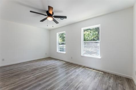 2725 W Shane Street Alvin TX 77511