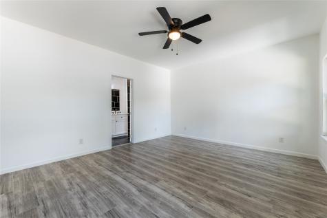 2725 W Shane Street Alvin TX 77511