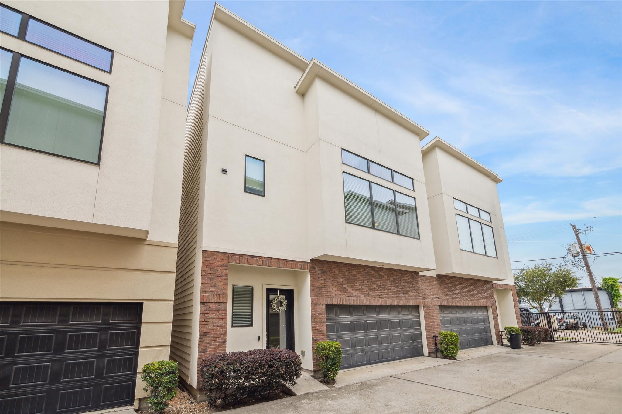 52 N Hutcheson Street Houston TX 77003