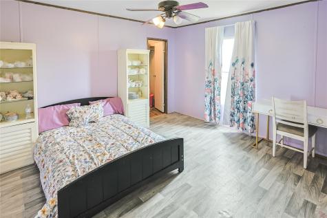 11105 32nd 1/2 Street Santa Fe TX 77510