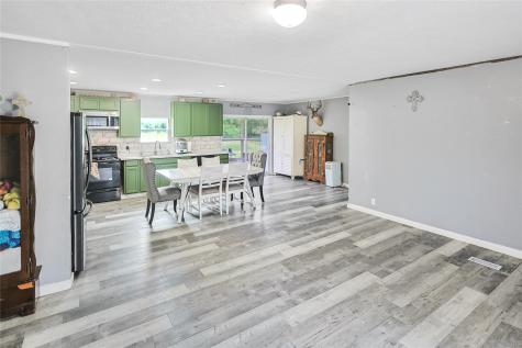 11105 32nd 1/2 Street Santa Fe TX 77510