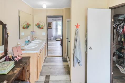 11105 32nd 1/2 Street Santa Fe TX 77510