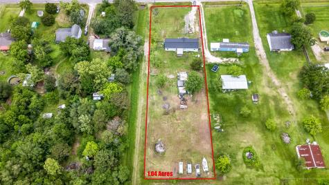 11105 32nd 1/2 Street Santa Fe TX 77510