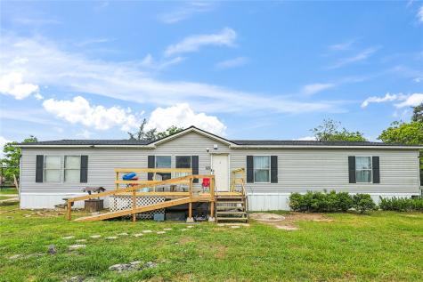 11105 32nd 1/2 Street Santa Fe TX 77510