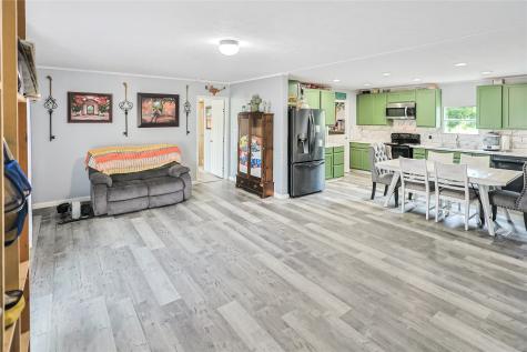 11105 32nd 1/2 Street Santa Fe TX 77510