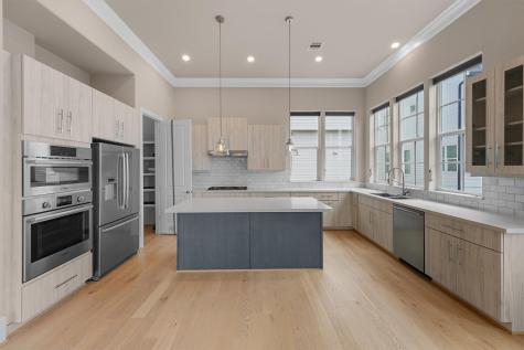 3410 W 12th Street Houston TX 77008