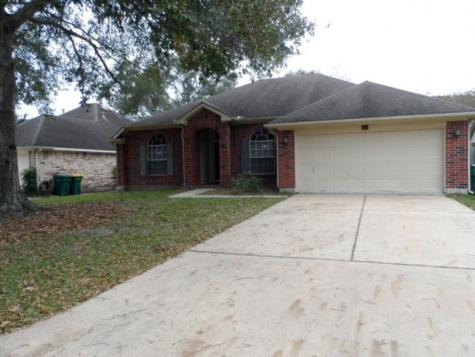 10 Dover Drive Conroe TX 77304