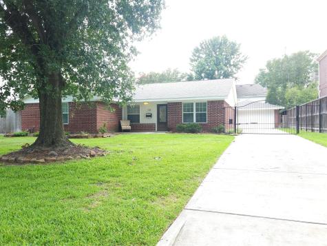 108 Ferndale Street Bellaire TX 77401