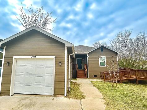 2016 Avenue H Dickinson TX 77539