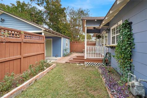 114 W Lobit Street Baytown TX 77520