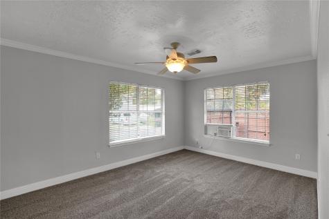 114 W Lobit Street Baytown TX 77520